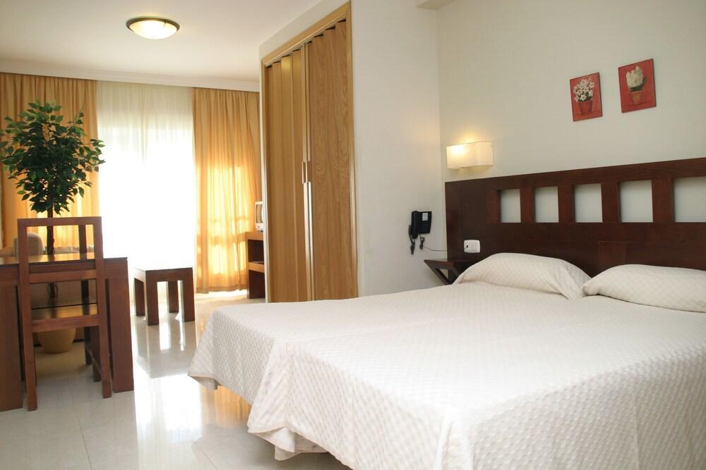 Anoreta Suites Rincón de la Victoria Exteriör bild